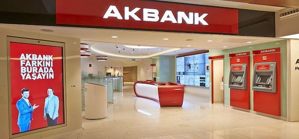 Akbank İngilizce Bilen Çağrı Merkezi Personeli Alacak!