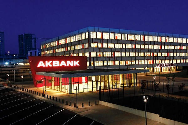 Akbank yılın ilk yarısında 21 milyar 157 milyon TL net kar elde etti!