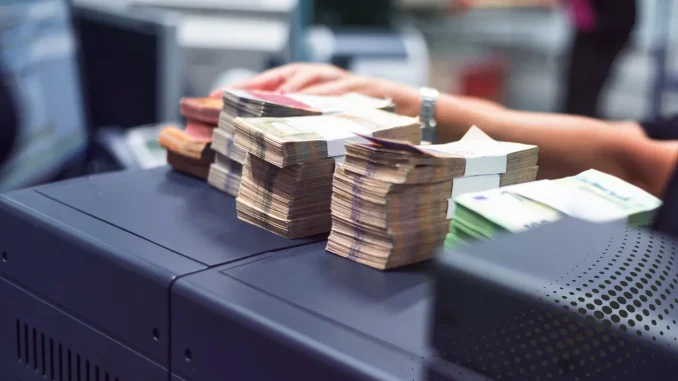 Bankacılık Sektöründe Çalışmaya Talep Artıyor Bankacılık Sektöründe Çalışmaya Talep Artıyor